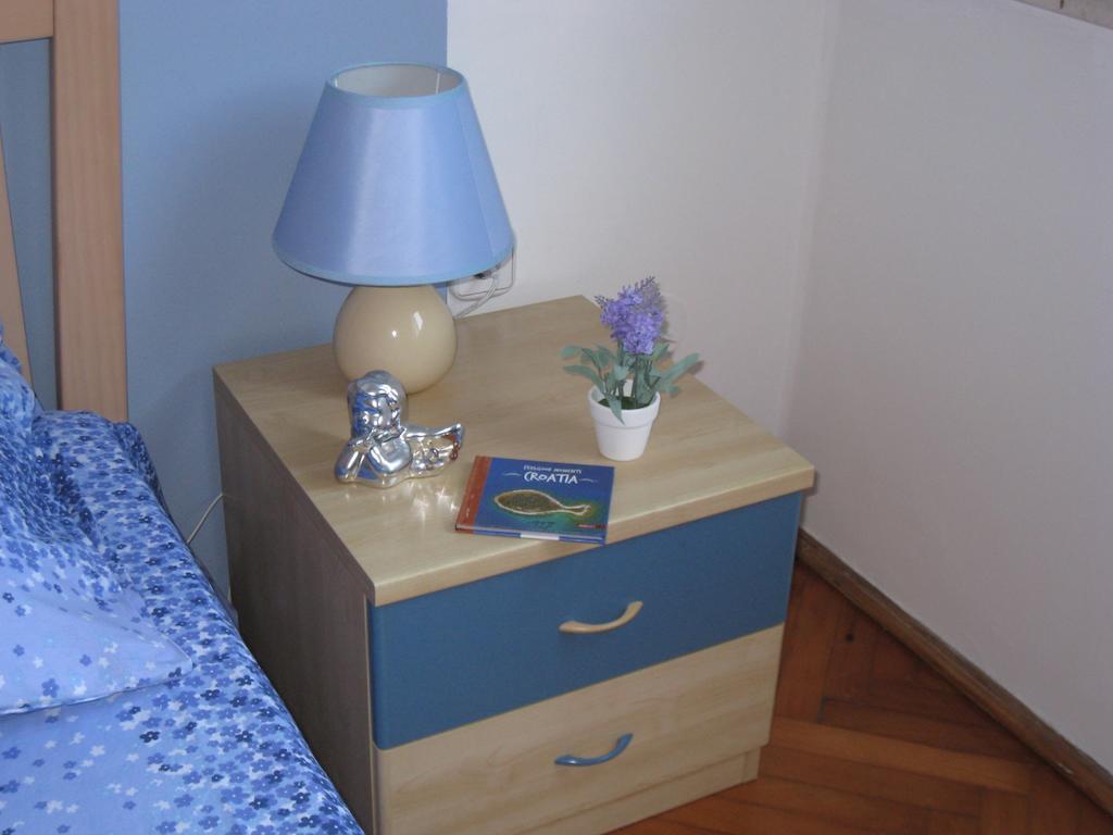 Apartment Ella Mare Zara Esterno foto